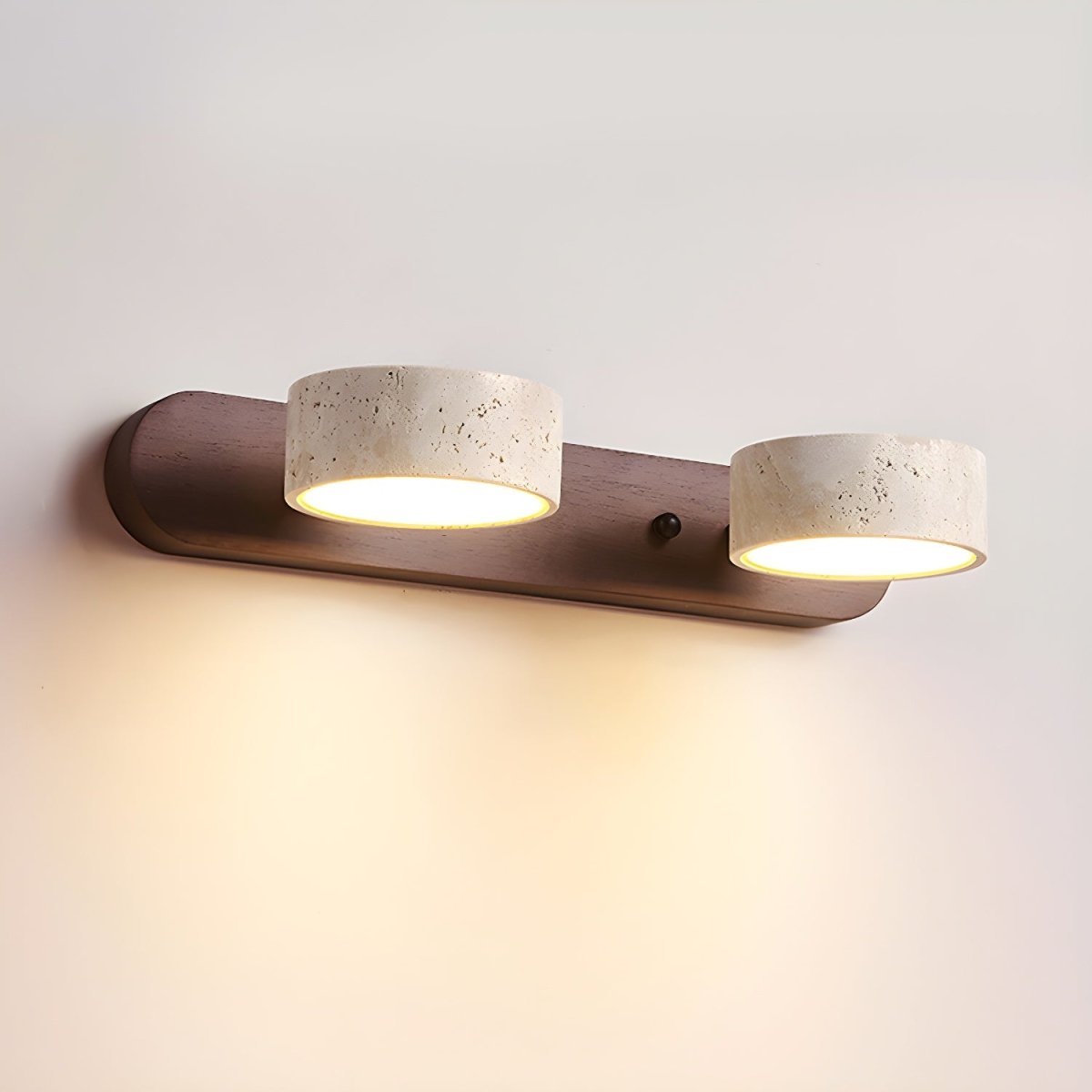 LED-Wandleuchte aus Travertin für architektonischen Luxus - Fioriscas