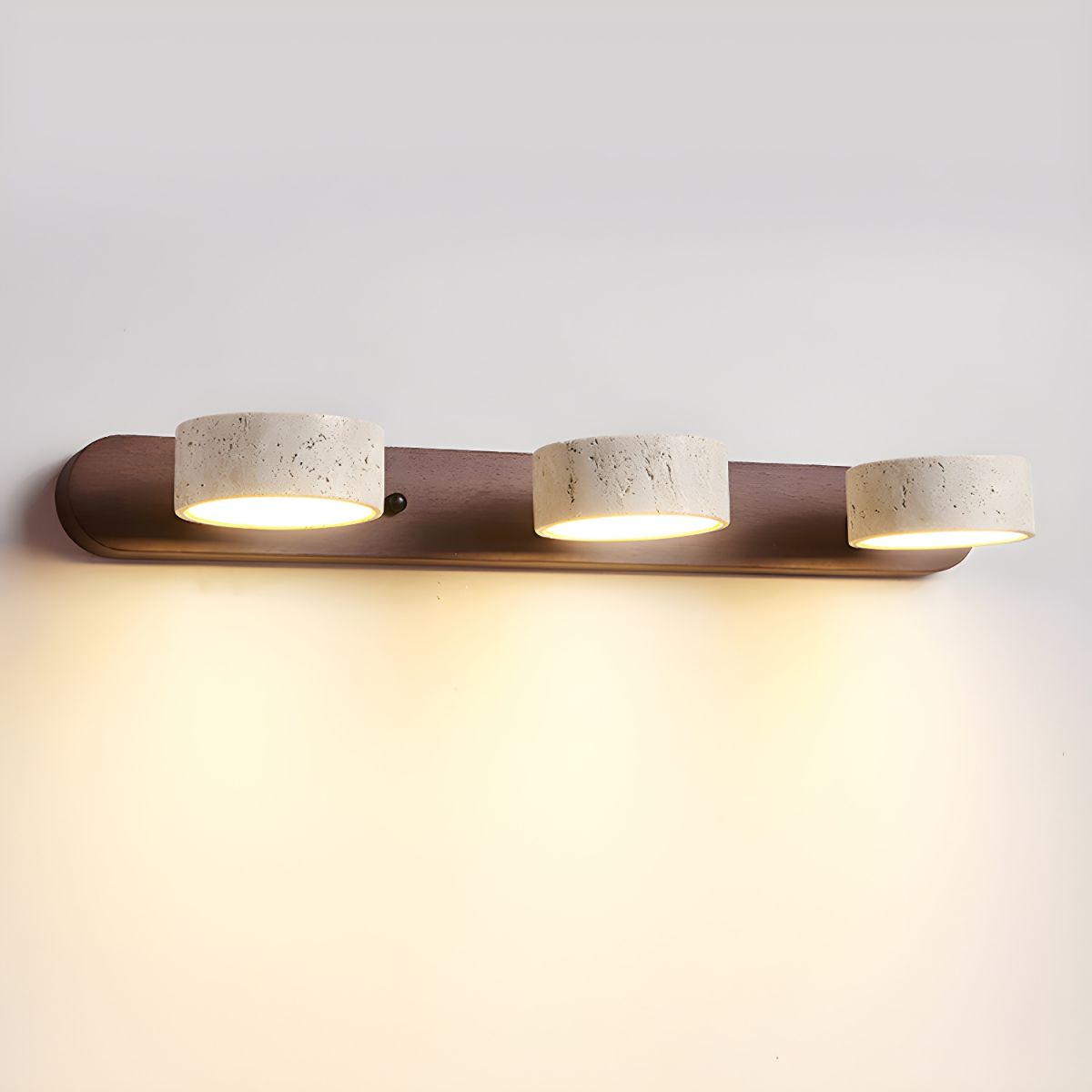 LED-Wandleuchte aus Travertin für architektonischen Luxus - Fioriscas