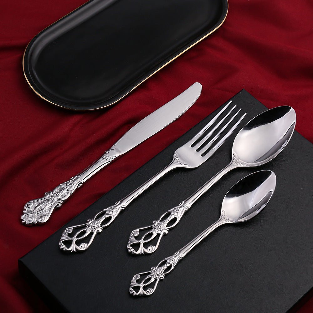 Set moderno di posate in acciaio inox per uso quotidiano - Fioriscas