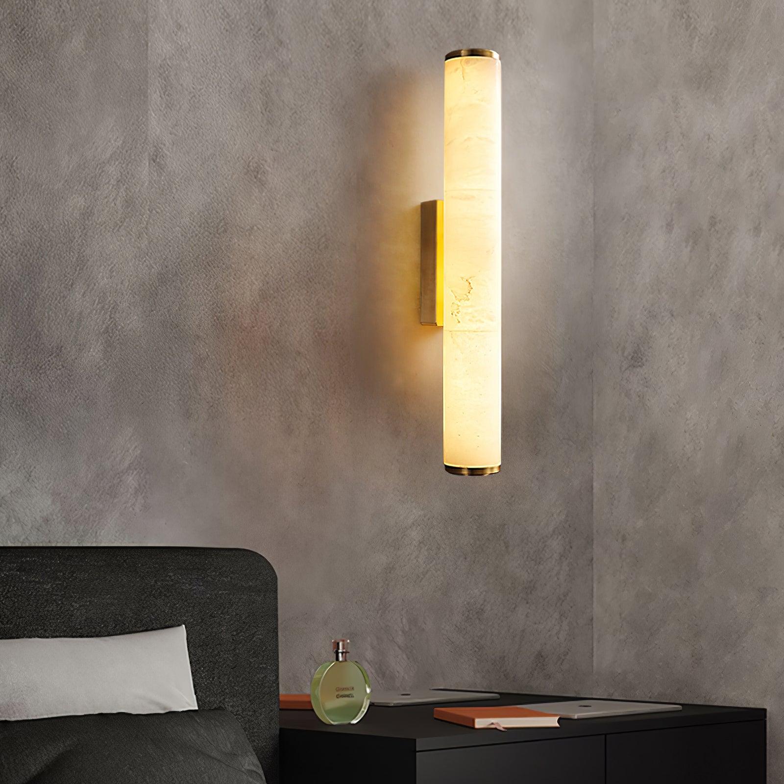 Klyr Alabaster Vertical Cylindrical Wall Lamp | Fioriscas
