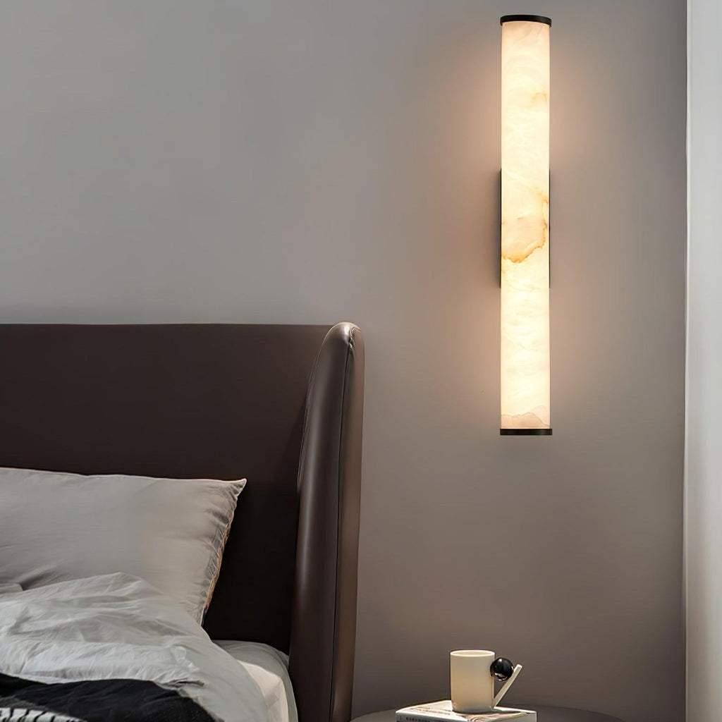 Klyr Alabaster Vertical Cylindrical Wall Lamp | Fioriscas