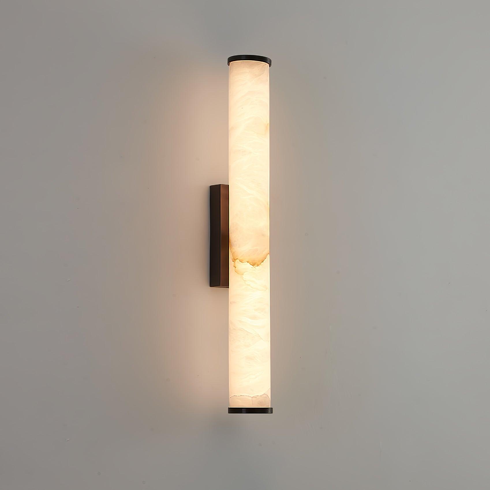 Klyr Alabaster Vertical Cylindrical Wall Lamp | Fioriscas