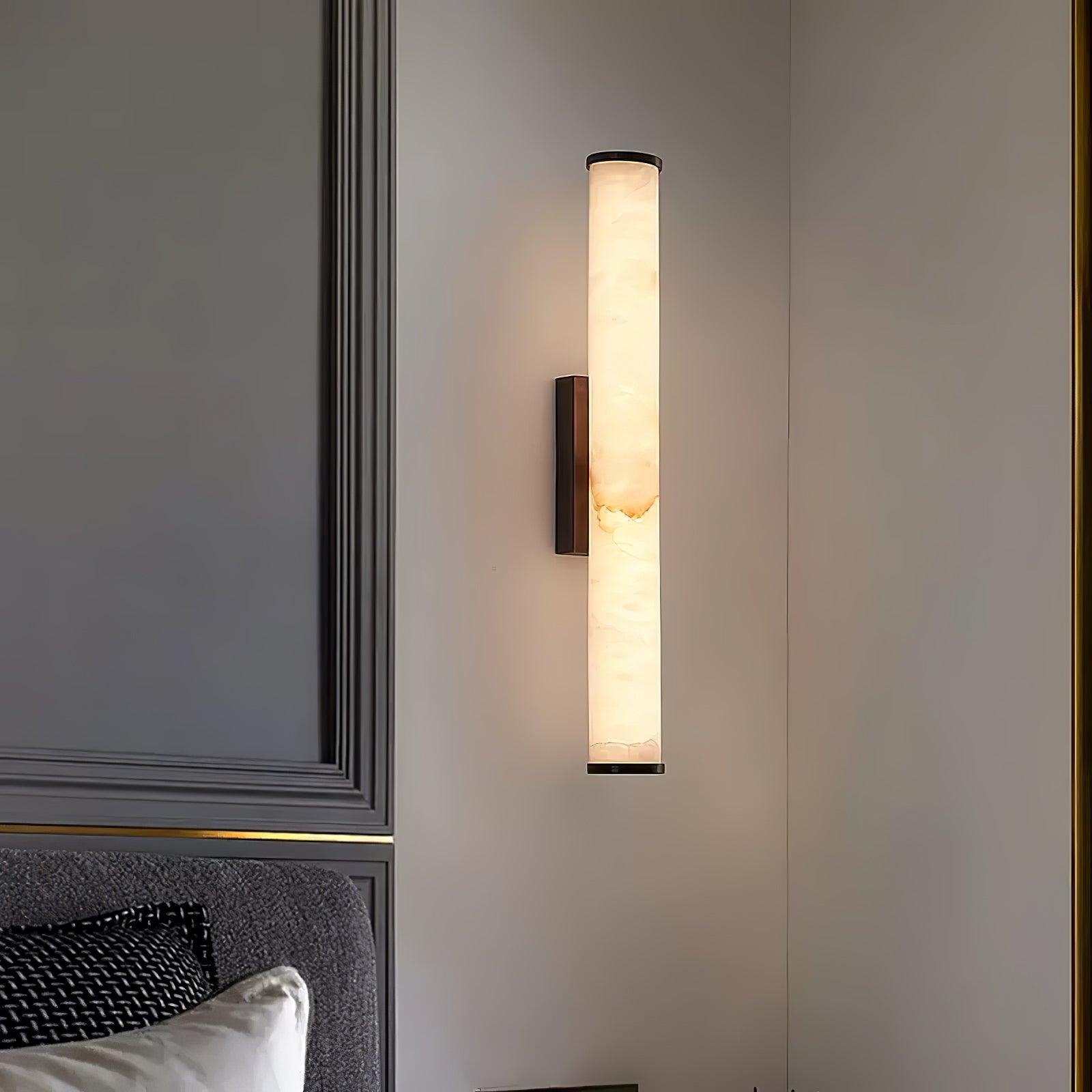 Klyr Alabaster Vertical Cylindrical Wall Lamp | Fioriscas