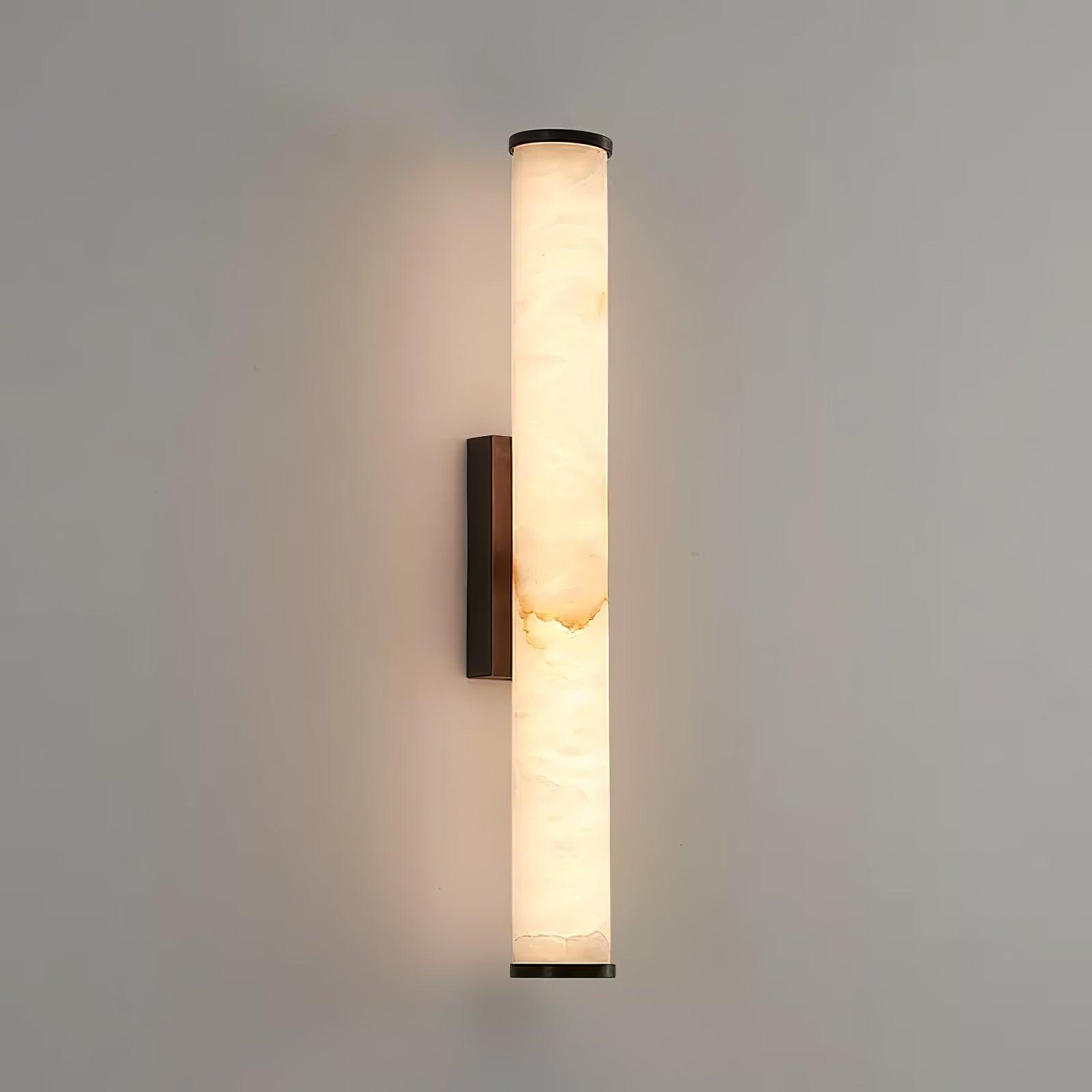Klyr Alabaster Vertical Cylindrical Wall Lamp | Fioriscas
