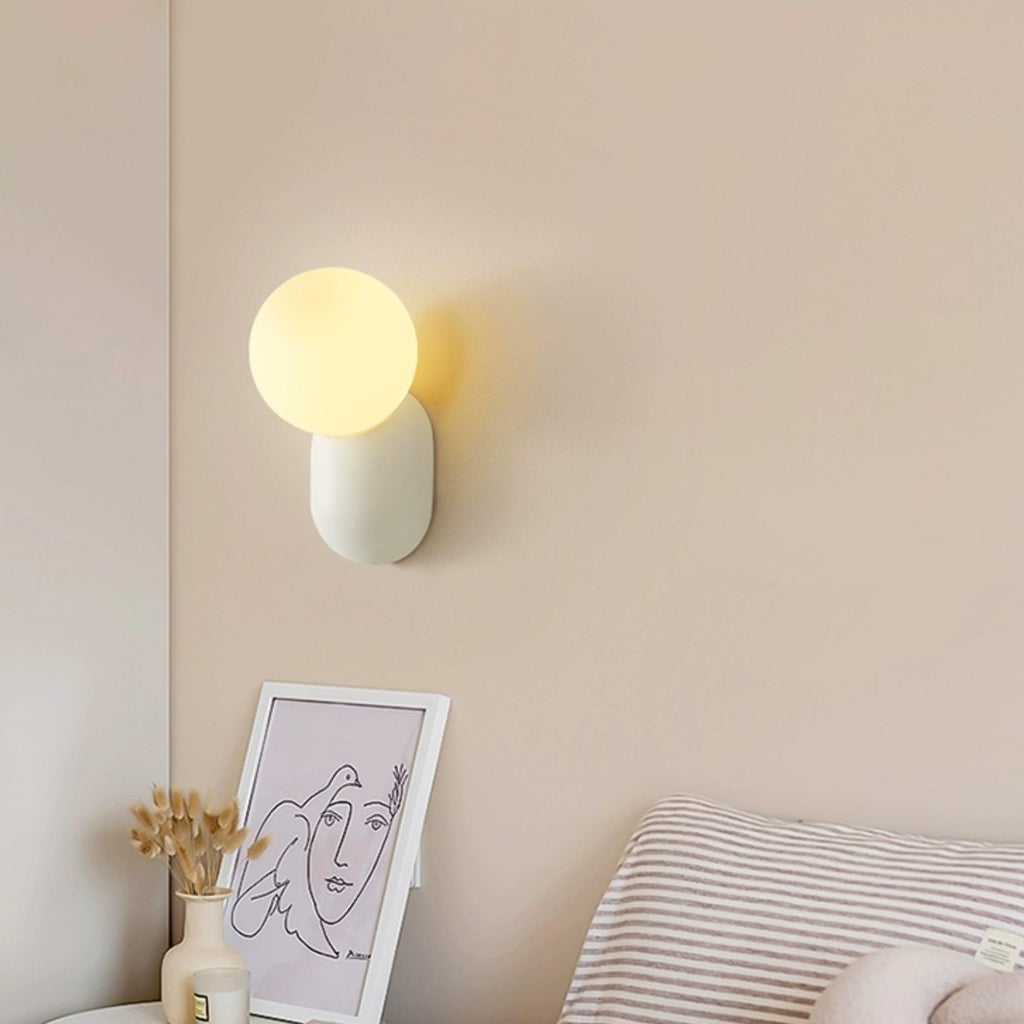 Lunara Minimalist Globe Wall Sconce | Fioriscas