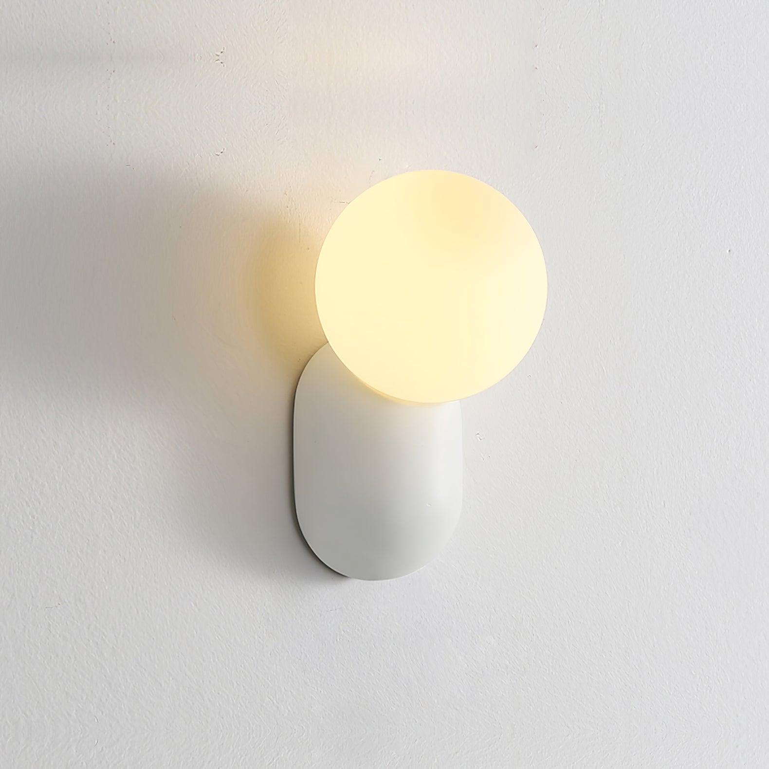 Lunara Minimalist Globe Wall Sconce | Fioriscas
