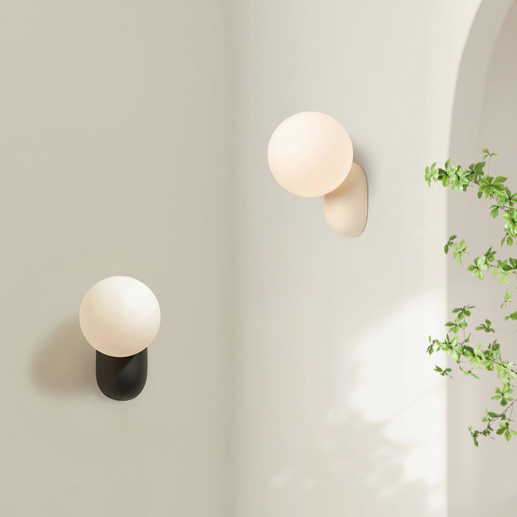 Lunara Minimalist Globe Wall Sconce | Fioriscas