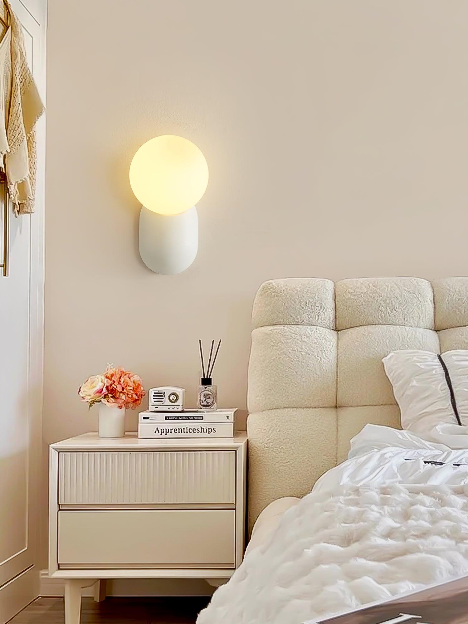 Lunara Minimalist Globe Wall Sconce | Fioriscas