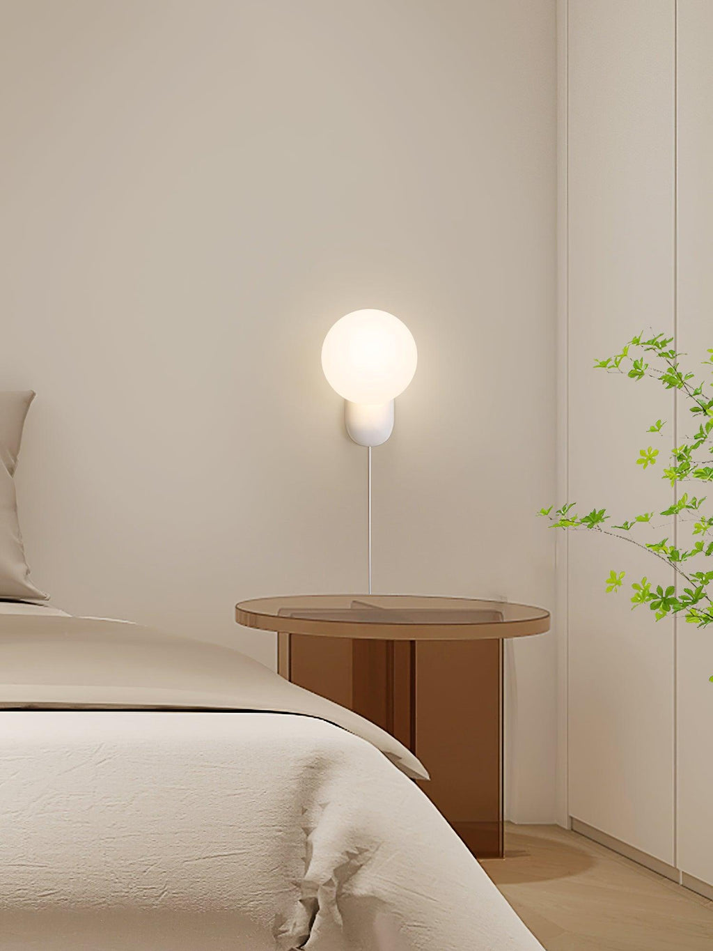Lunara Minimalist Globe Wall Sconce | Fioriscas