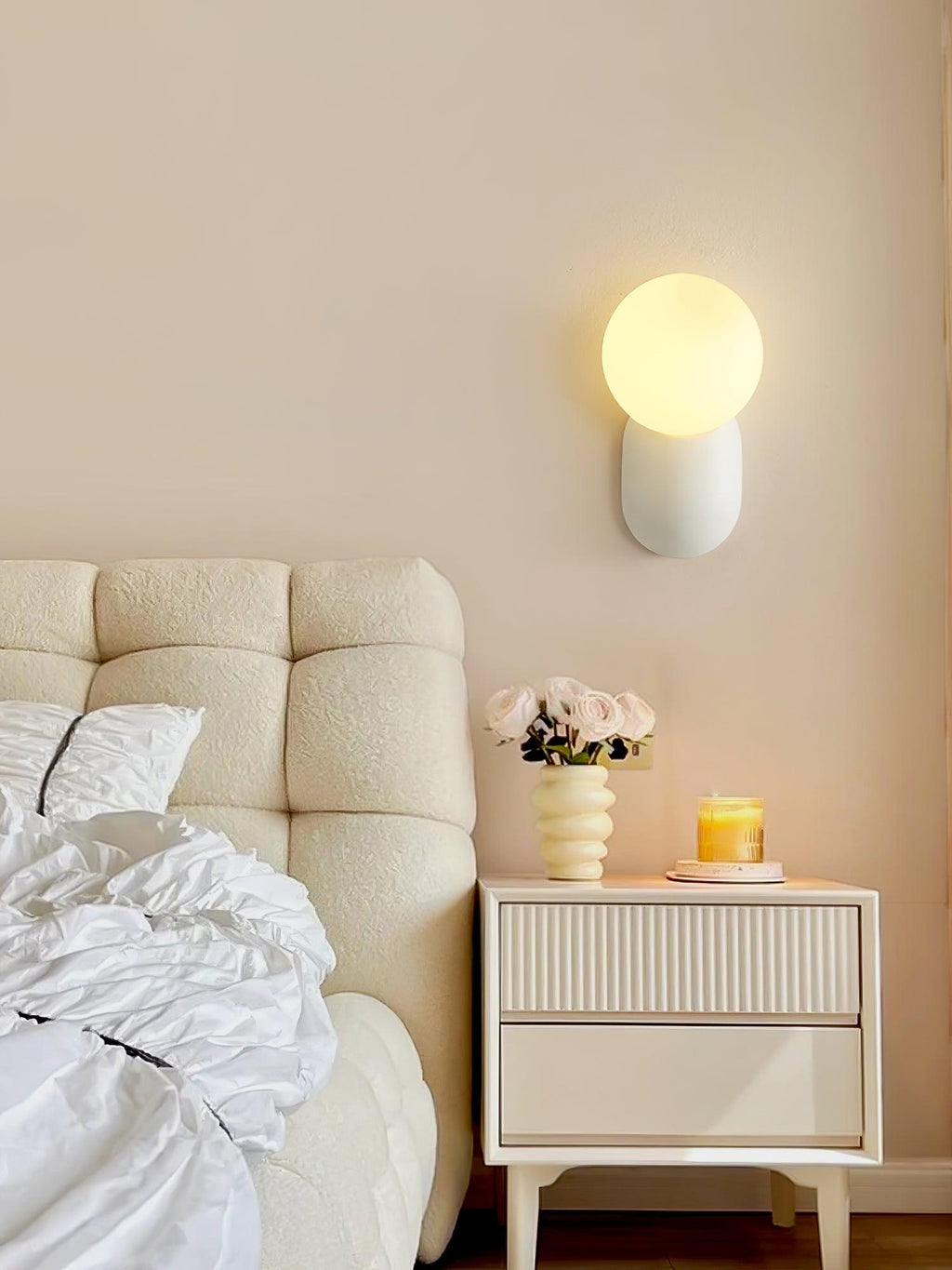 Lunara Minimalist Globe Wall Sconce | Fioriscas