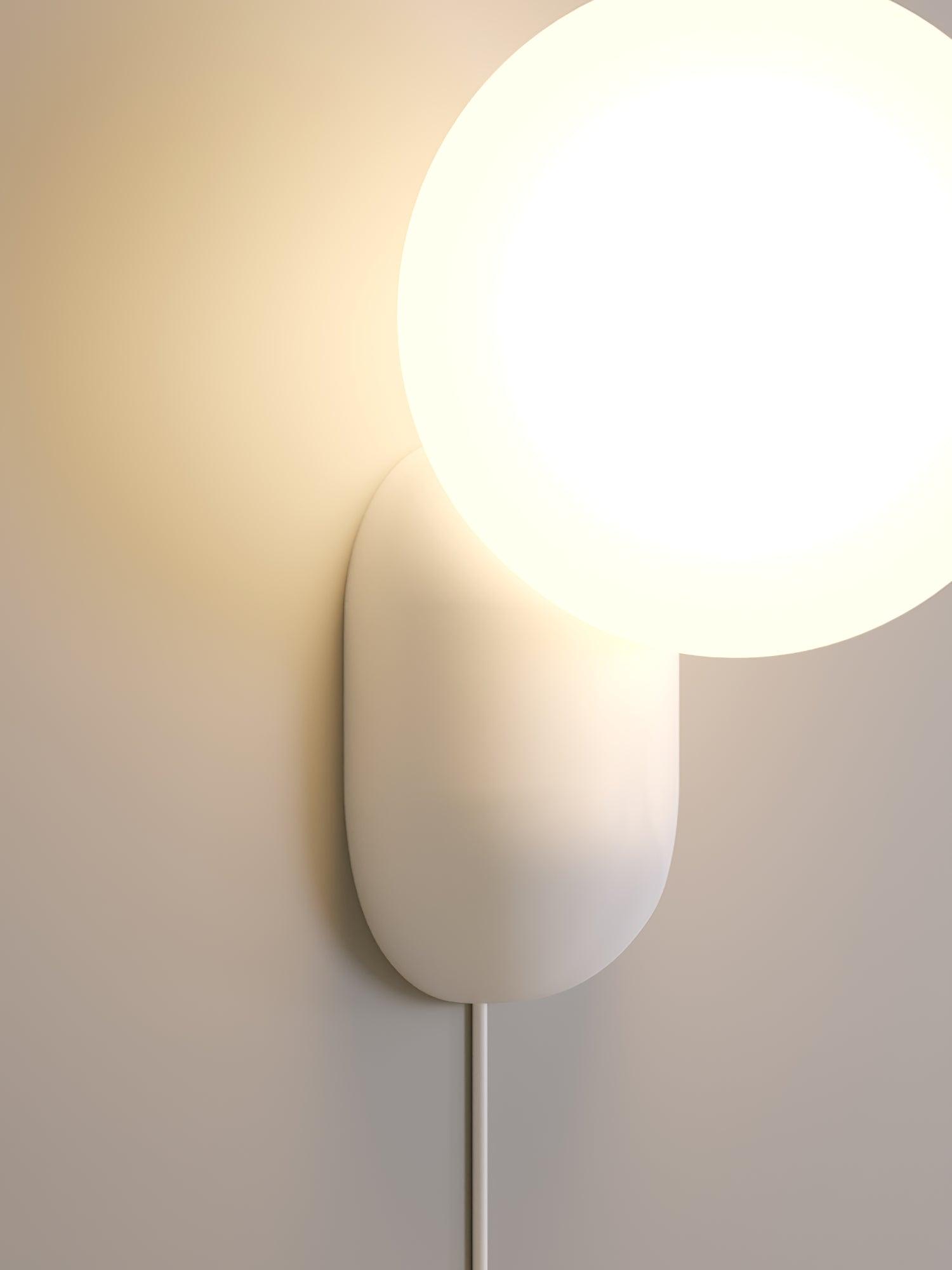Lunara Minimalist Globe Wall Sconce | Fioriscas