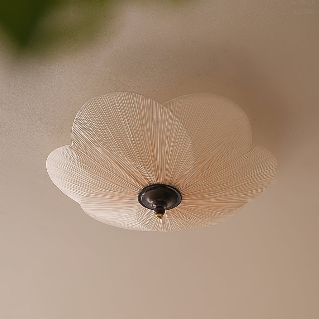 Evola Petal-Inspired Flush Mount Ceiling Light | Fioriscas