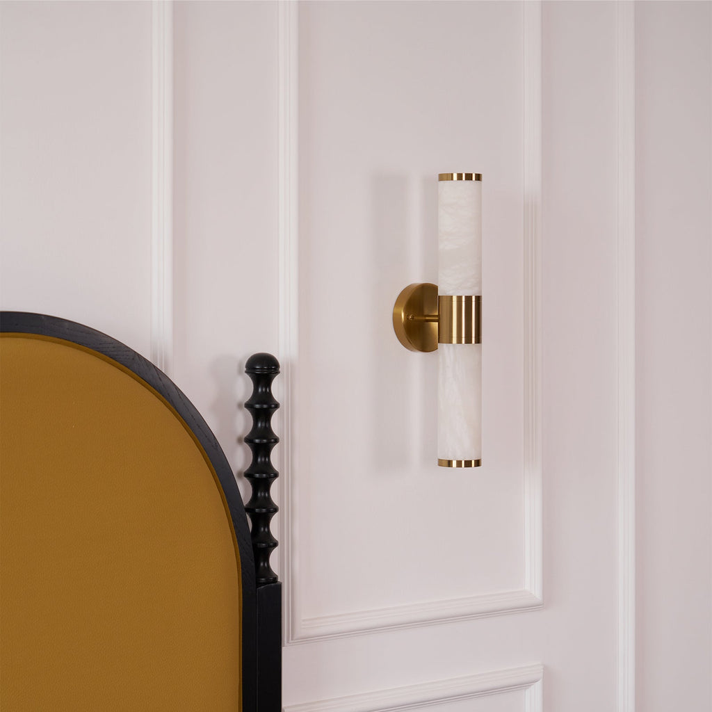 Kaia Minimalist Alabaster Wall Lamp | Fioriscas