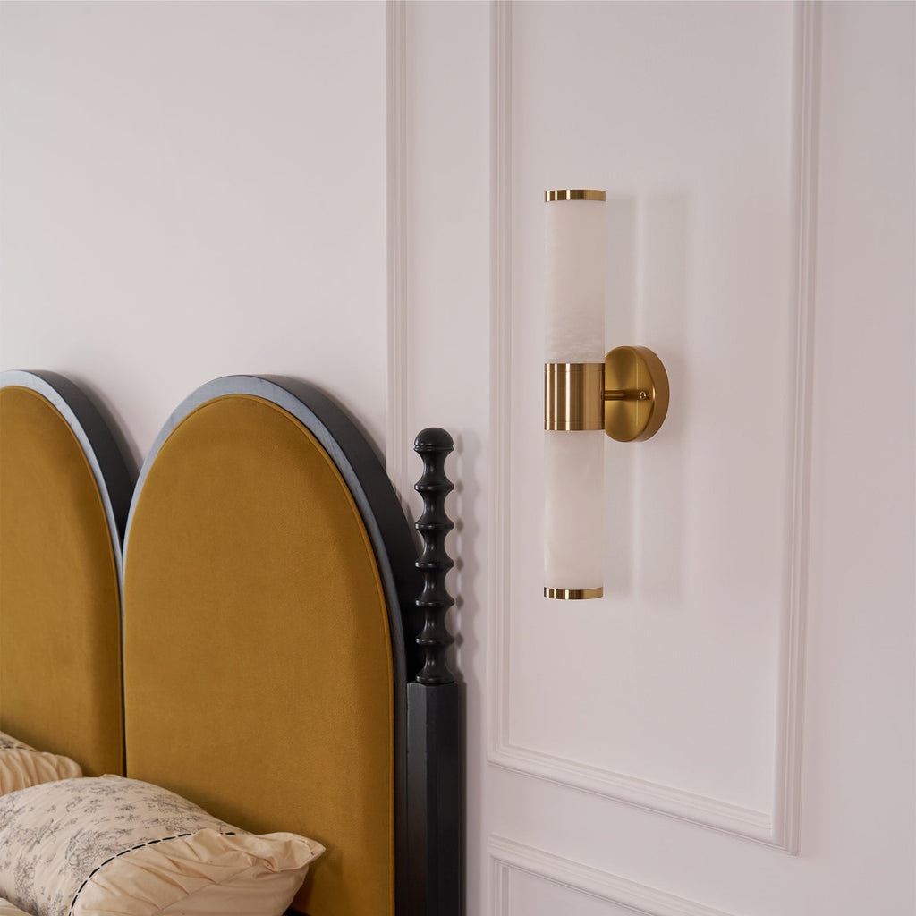 Kaia Minimalist Alabaster Wall Lamp | Fioriscas