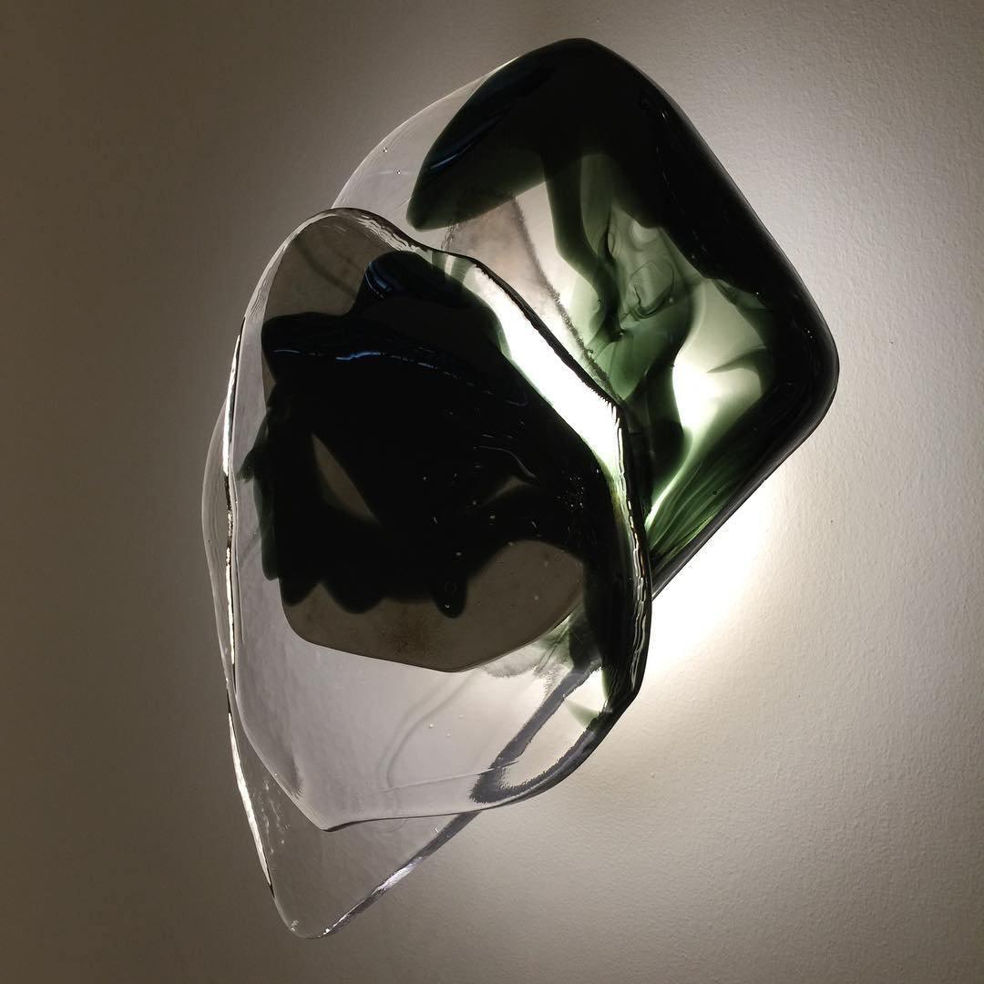 Beatrice Artistic Black Glass Wall Lamp | Fioriscas