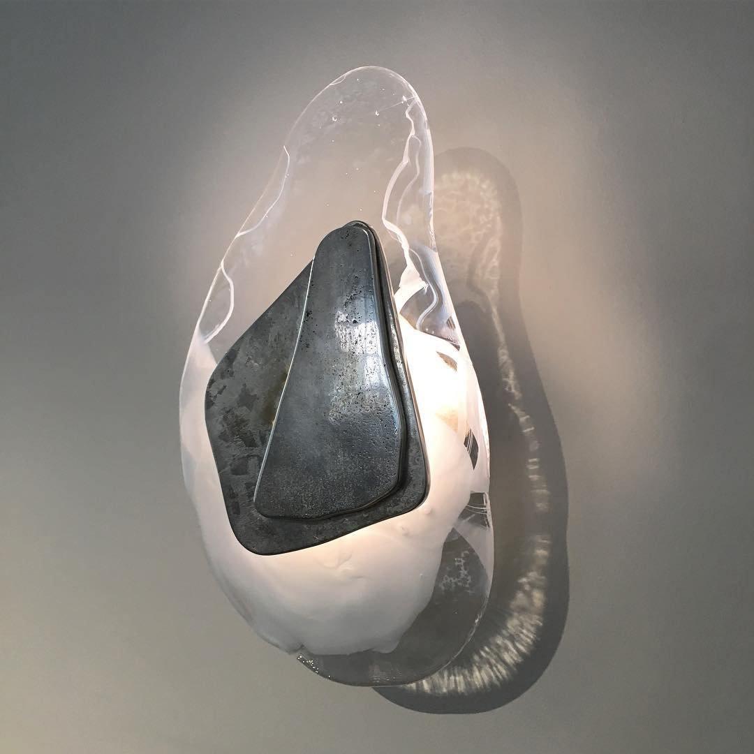 Beatrice Artistic Black Glass Wall Lamp | Fioriscas