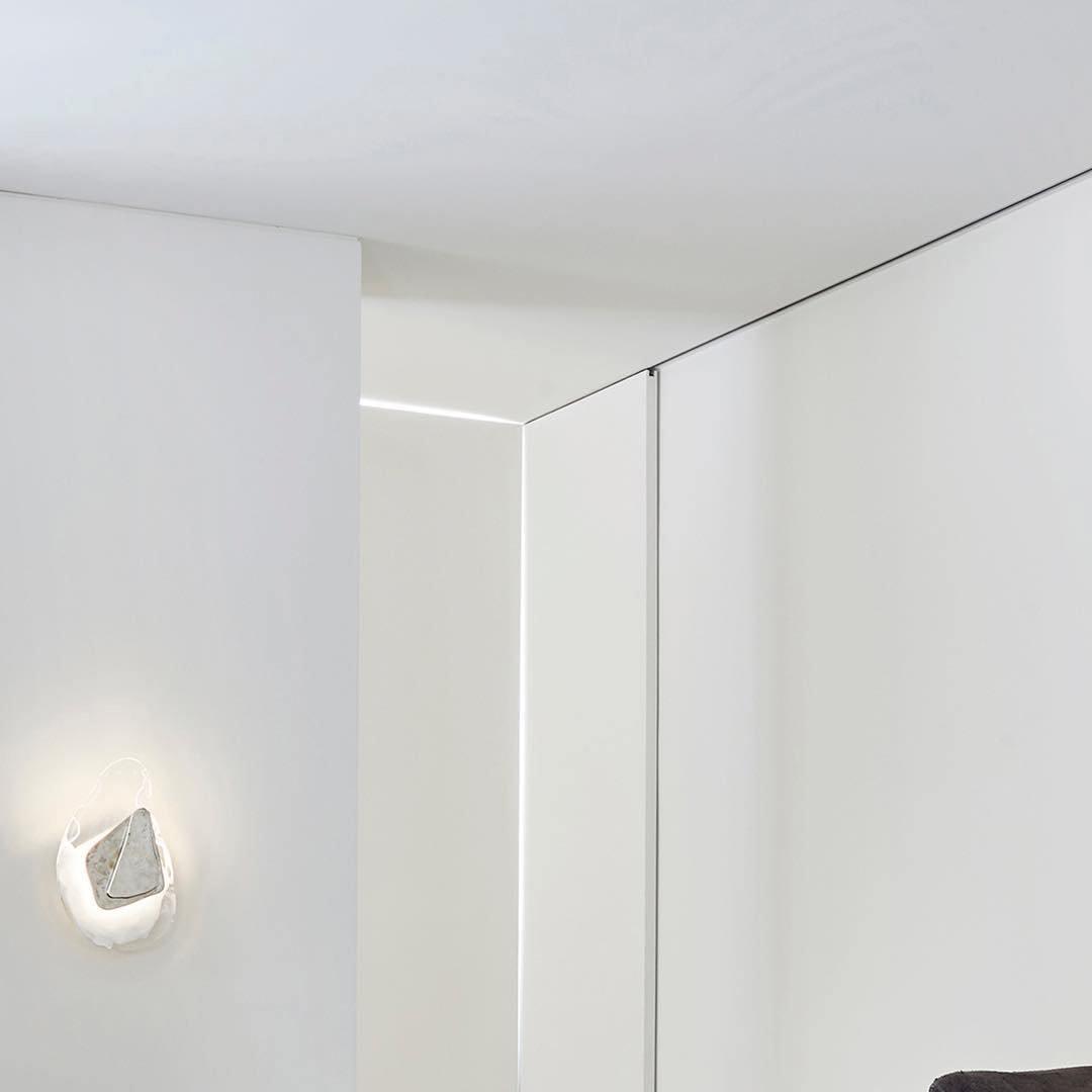 Beatrice Artistic Black Glass Wall Lamp | Fioriscas