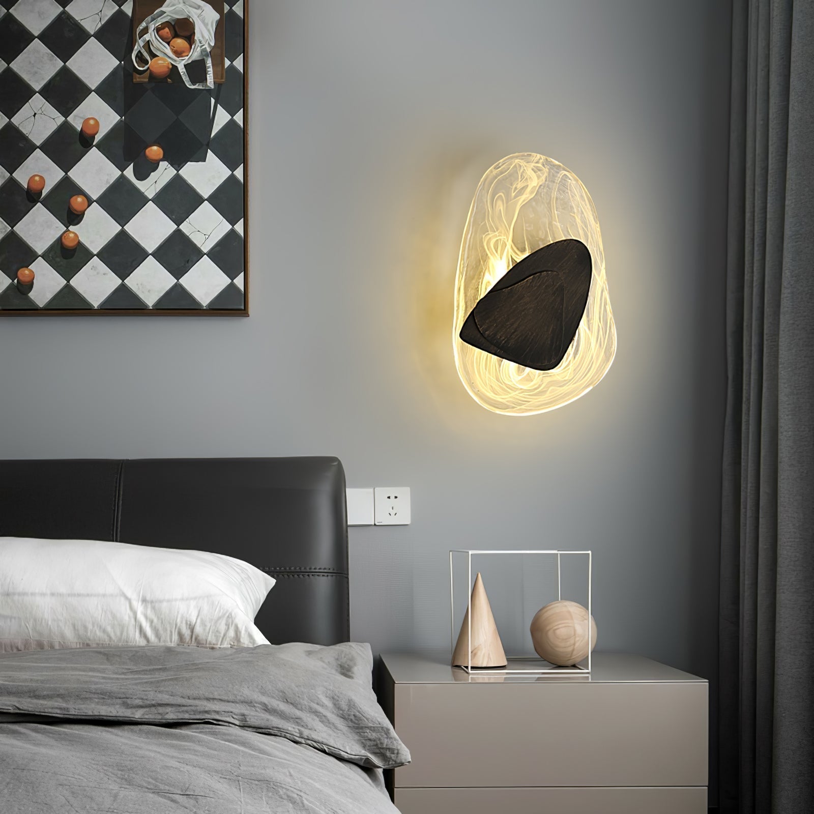 Beatrice Artistic Black Glass Wall Lamp | Fioriscas