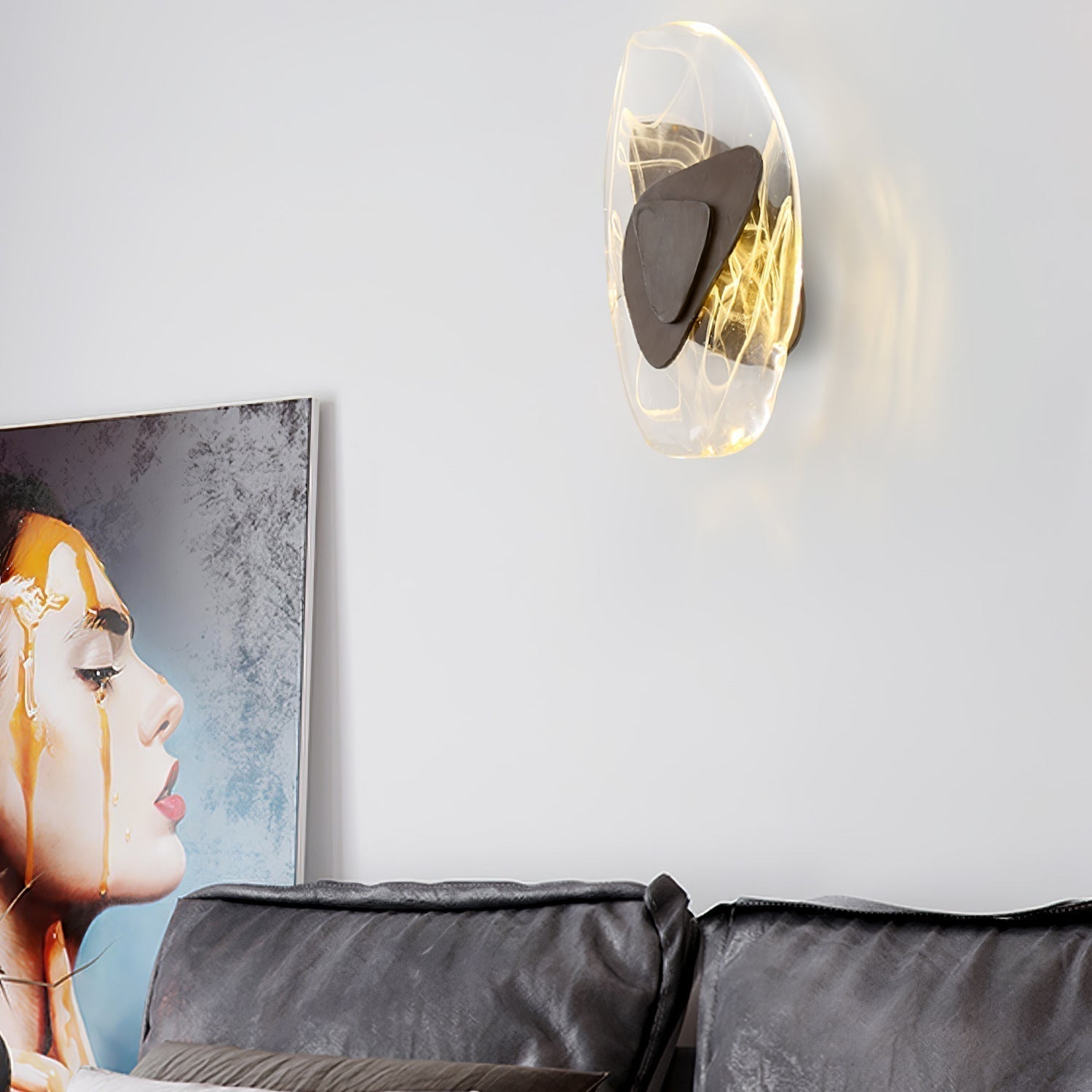 Beatrice Artistic Black Glass Wall Lamp | Fioriscas