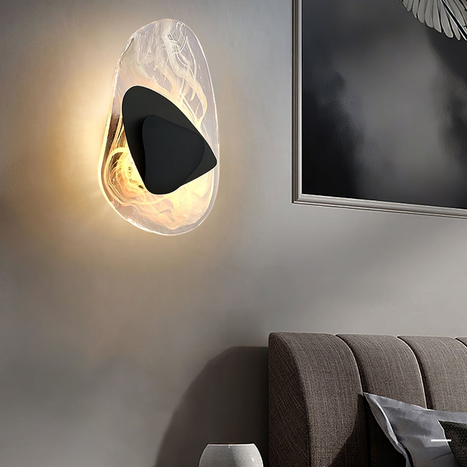 Beatrice Artistic Black Glass Wall Lamp | Fioriscas