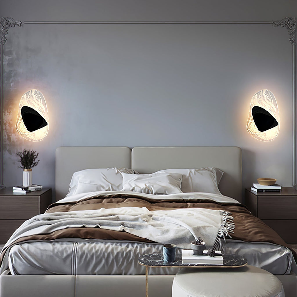 Beatrice Artistic Black Glass Wall Lamp | Fioriscas