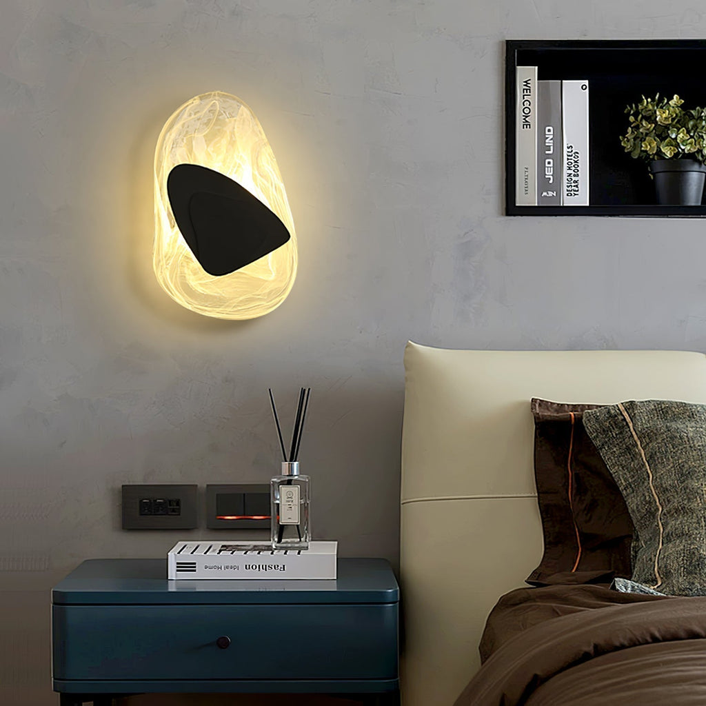 Beatrice Artistic Black Glass Wall Lamp | Fioriscas