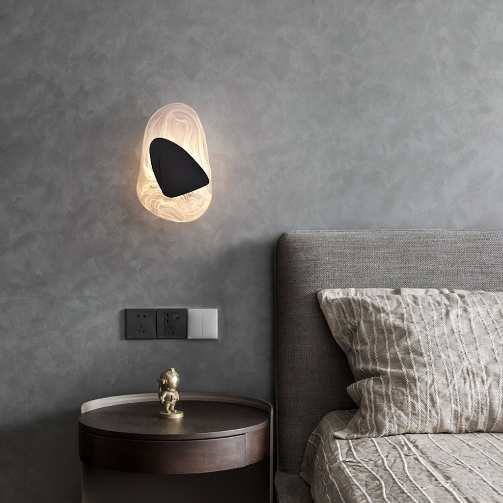 Beatrice Artistic Black Glass Wall Lamp | Fioriscas