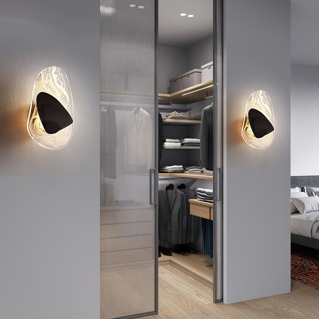 Beatrice Artistic Black Glass Wall Lamp | Fioriscas