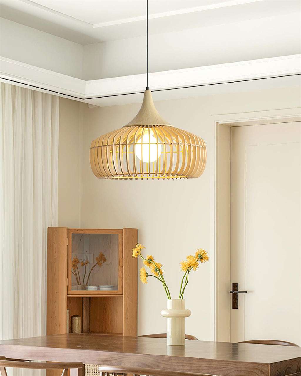 Zivora Natural Bamboo Rattan Pendant Light | Fioriscas