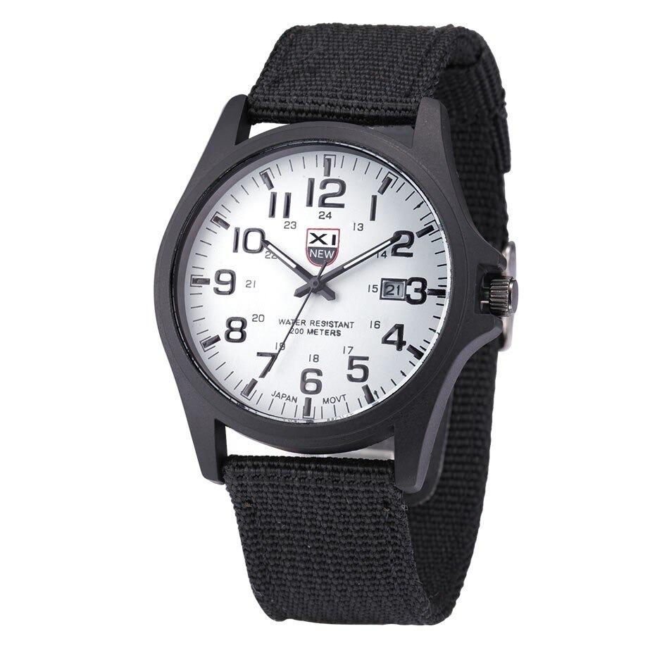 Montre-bracelet tactique AstraGuard, cadran lumineux et boîtier en acier résistant à l’eau