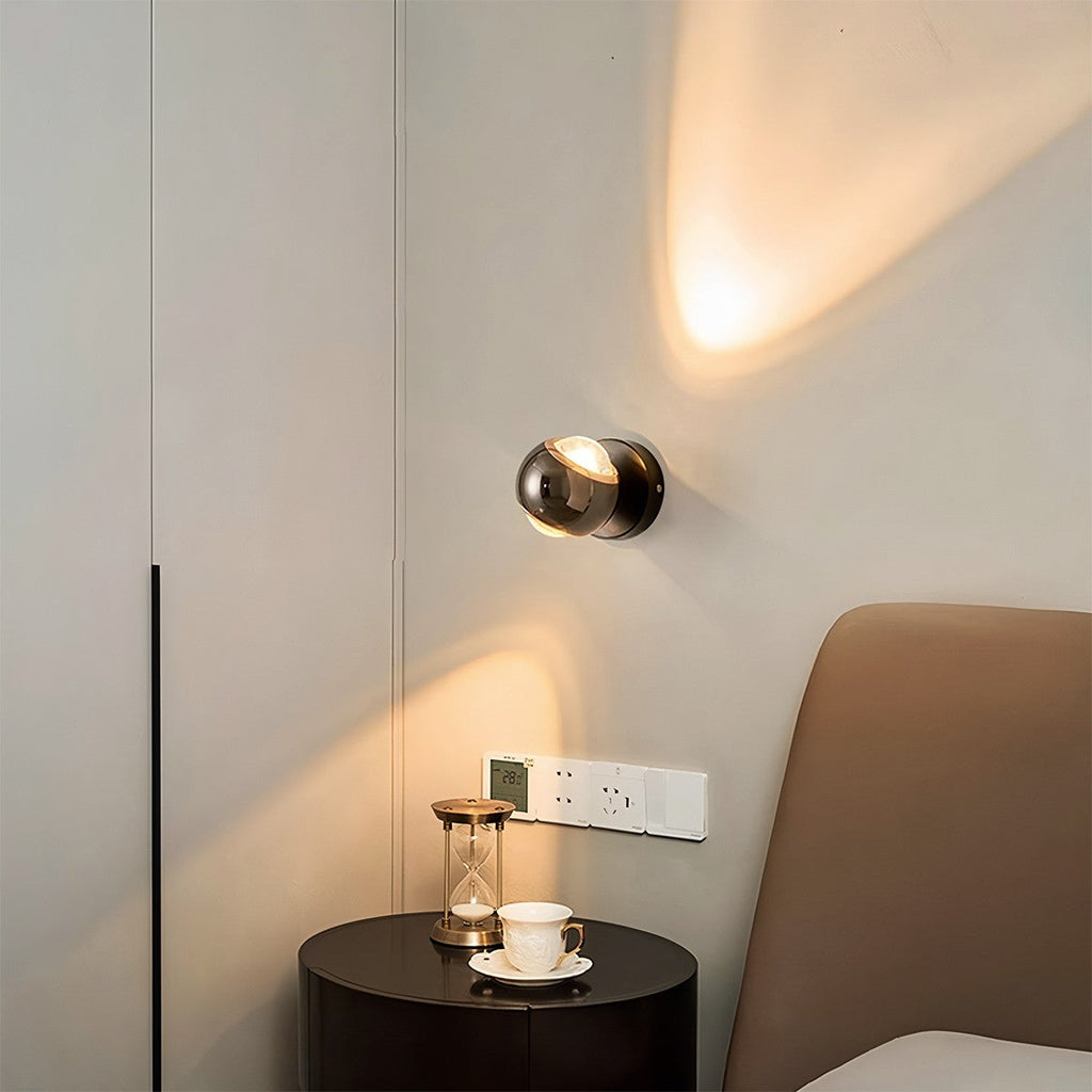LumaNova verstellbare Wandleuchte für Wohnzimmer und Flure