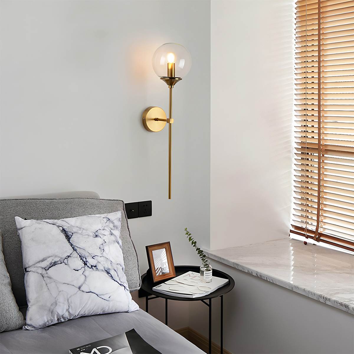 HorizonAura Classic Wall Sconce Lamp With Modern Ambient Lighting