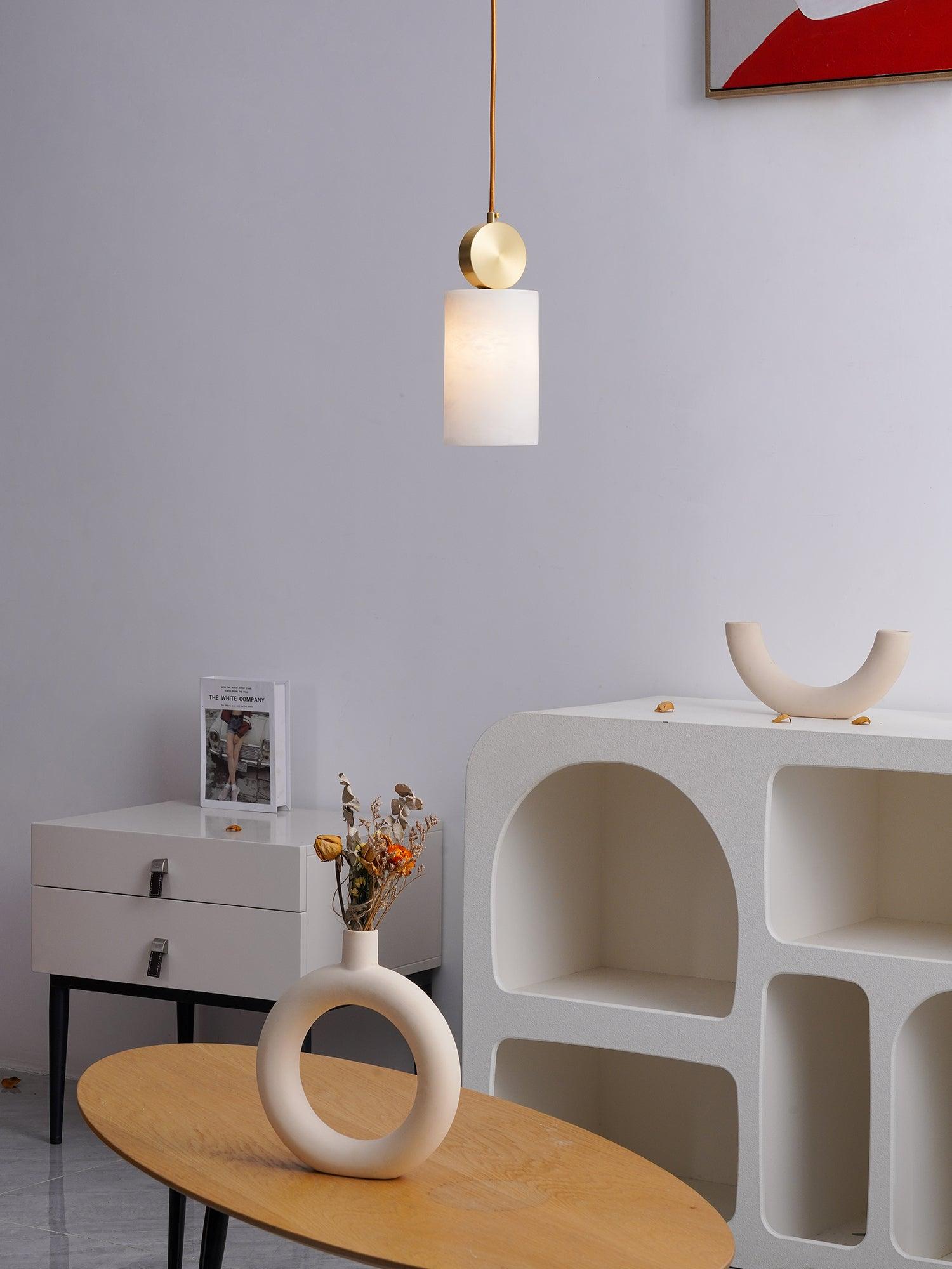 Lyrindis Cylinder Alabaster Pendant Light | Fioriscas