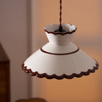 Candeeiro pendente, abat-jour de cerâmica recortado em creme e castanho, estilo vintage para cozinha