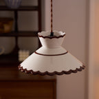 Candeeiro pendente, abat-jour de cerâmica recortado em creme e castanho, estilo vintage para cozinha