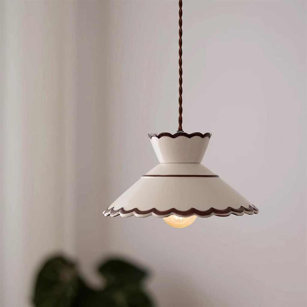 Candeeiro pendente, abat-jour de cerâmica recortado em creme e castanho, estilo vintage para cozinha