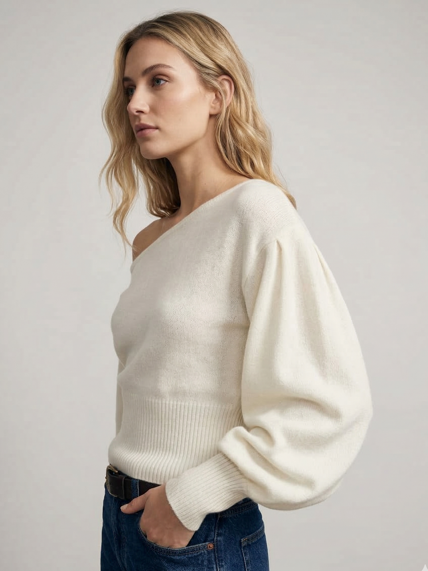 Pull Asymétrique Sculptant I Manches Lanternes & Taille Cintrée