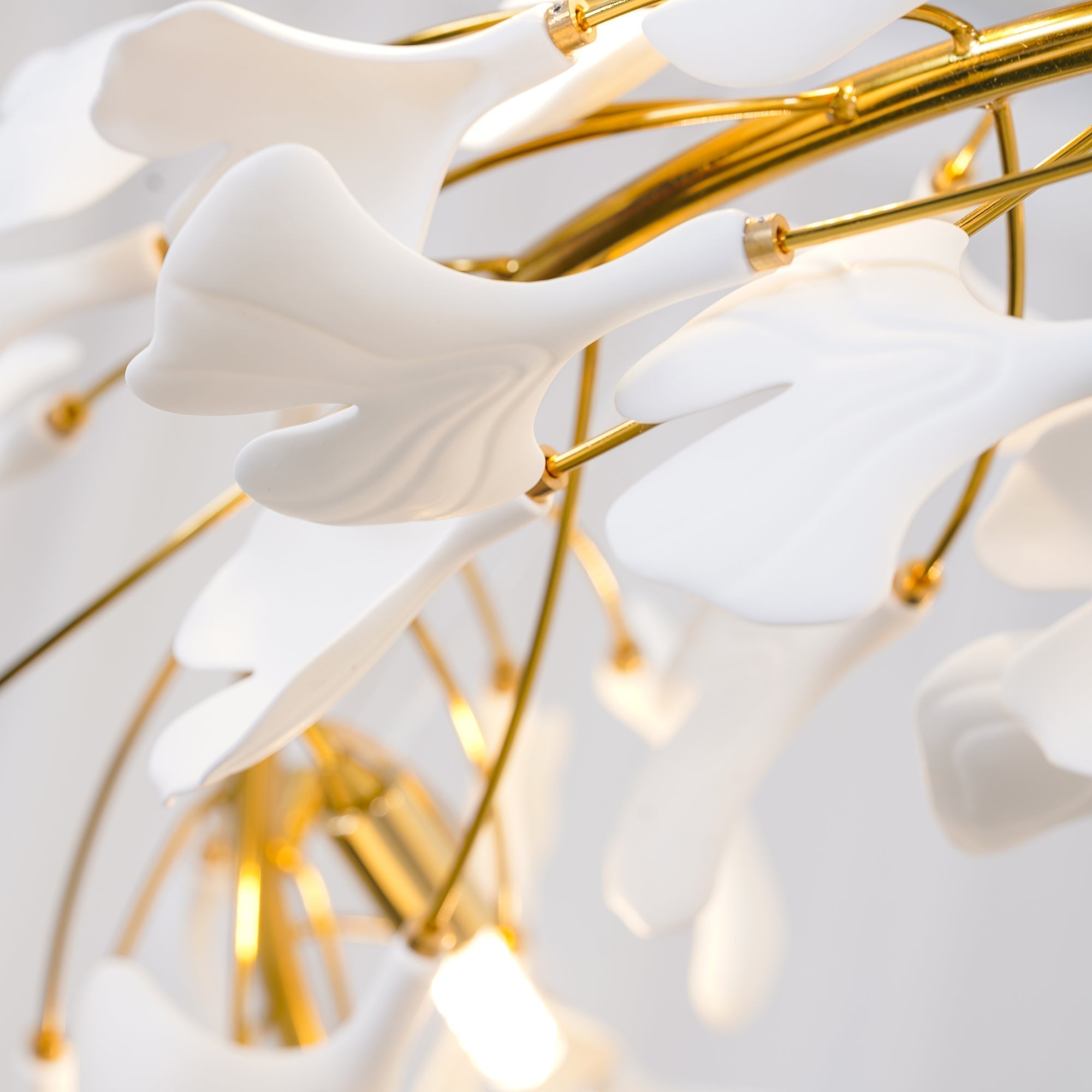 Olivia Modern Golden LED Chandelier Ceramic | Fioriscas
