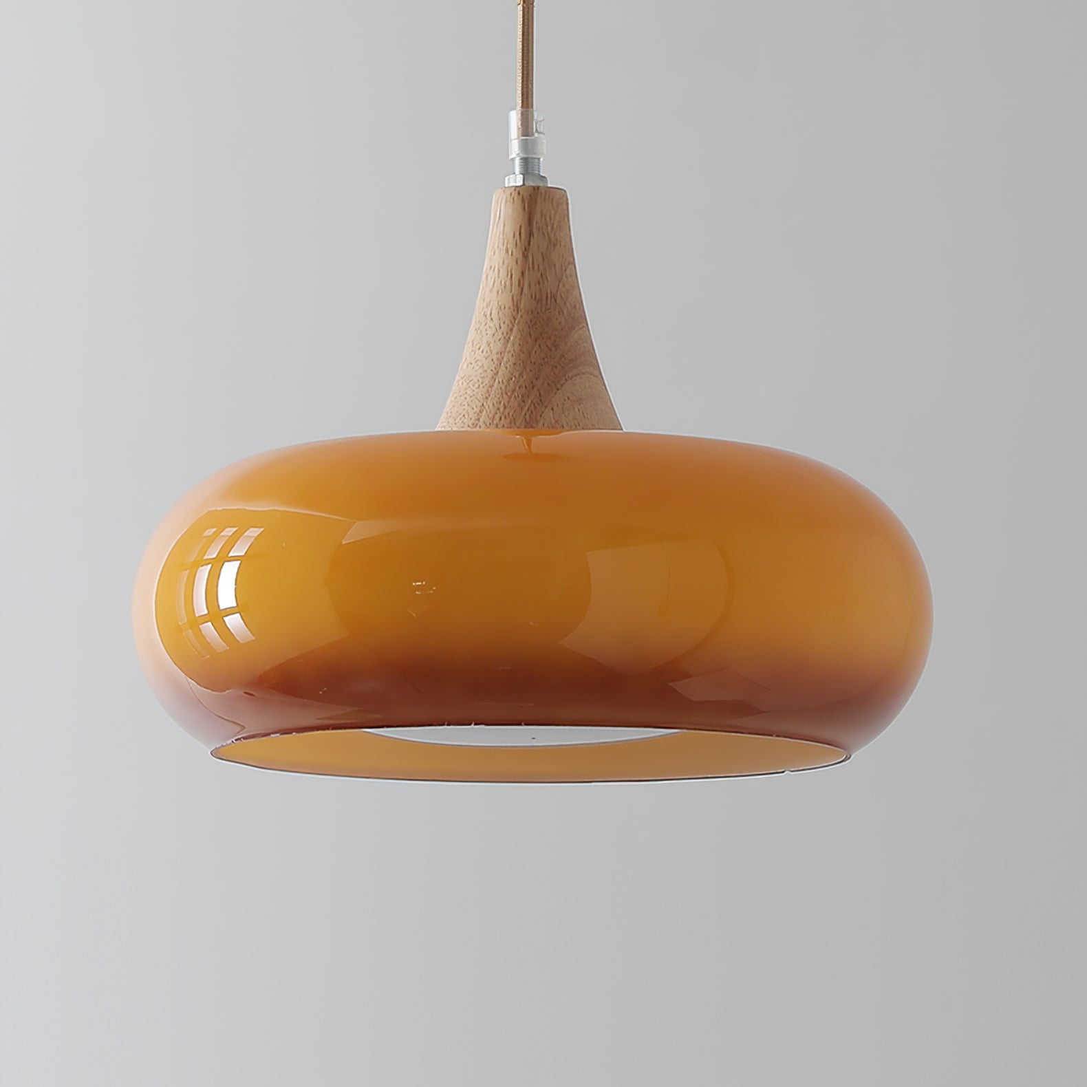 Candeeiro suspenso Eloria em vidro âmbar, topo de madeira, conjunto de 1–3 lâmpadas