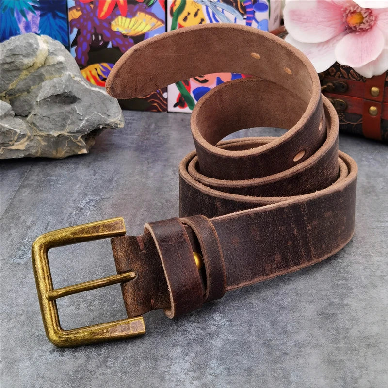 Opasek z opotřebované hovězí kůže s mosaznou přezkou, vintage styl Ridgeford