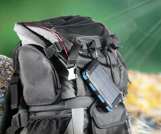 Voděodolná solární powerbanka LyraCharge, 30000mAh, s krytím IP67