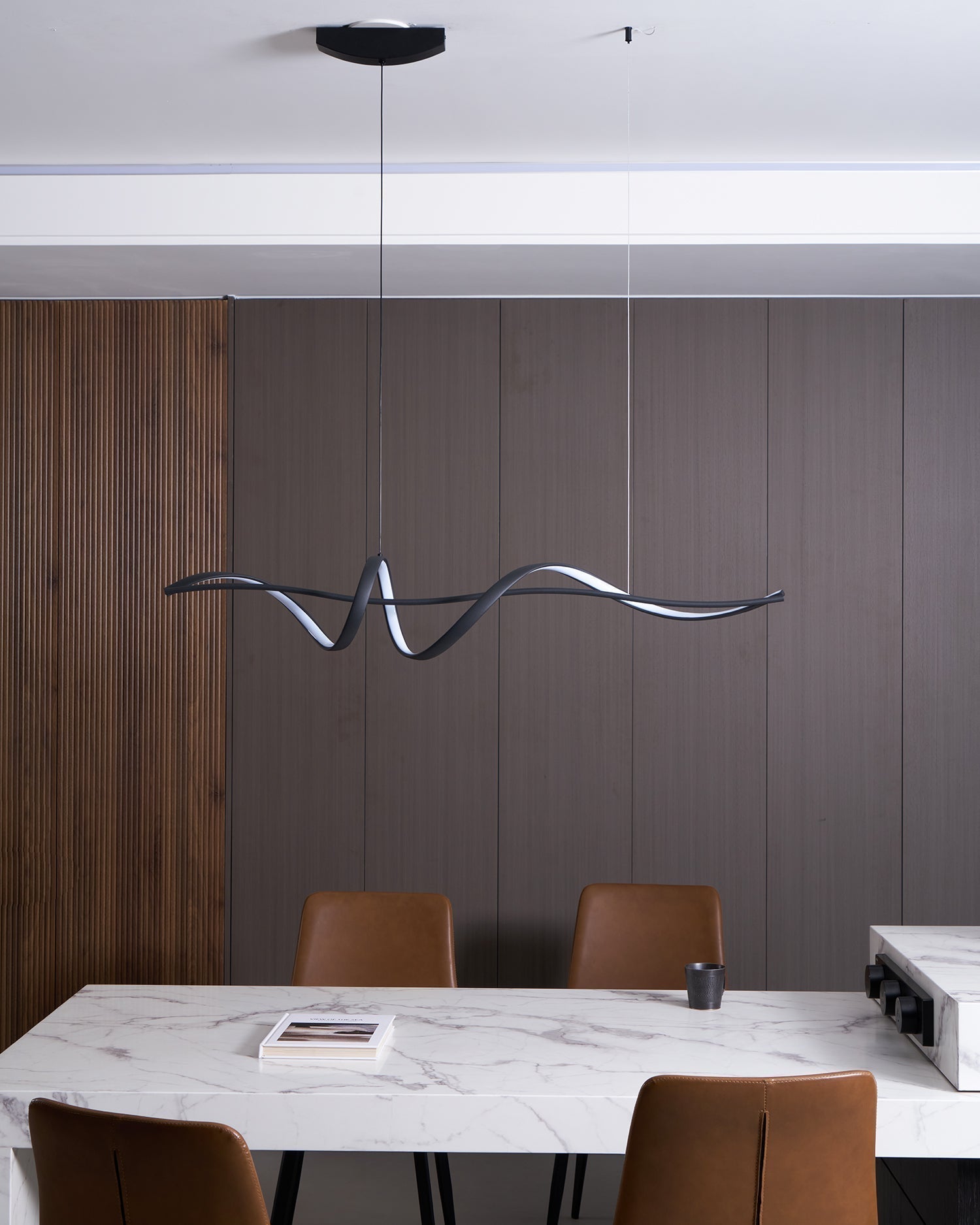 Aveline Modern Black LED Wave Pendant Light | Fioriscas
