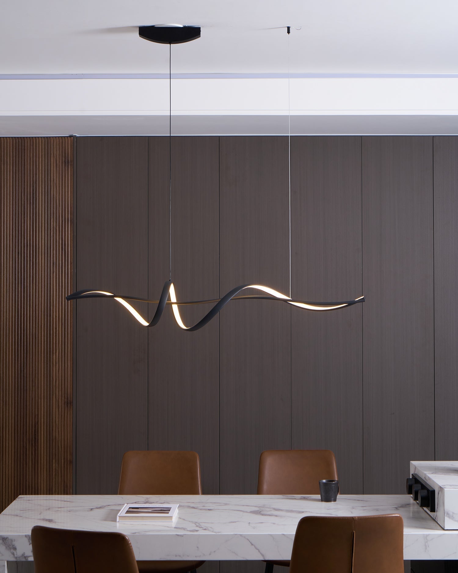 Aveline Modern Black LED Wave Pendant Light | Fioriscas