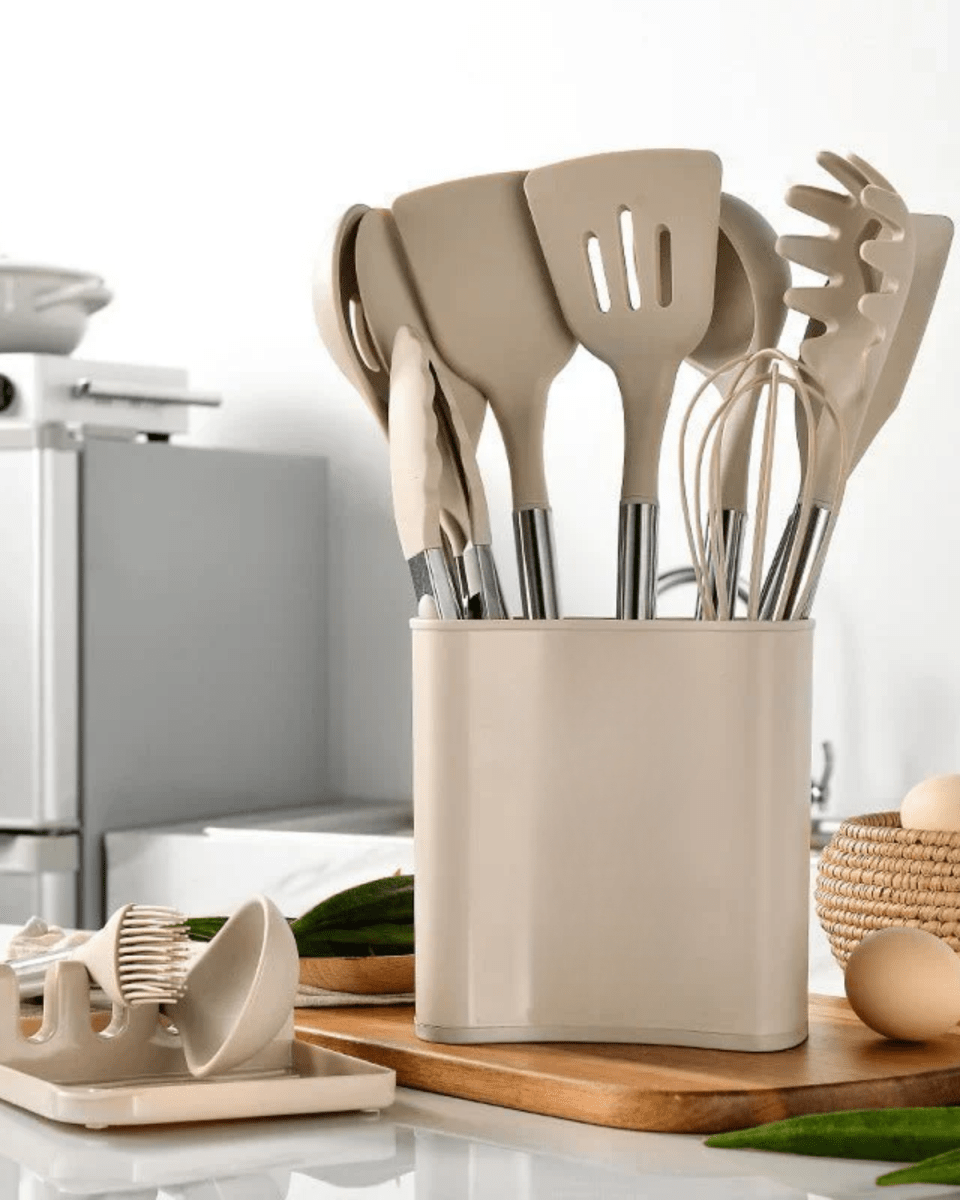Set da cucina resistente al calore con 11 pezzi e manico effetto legno - Fioriscas