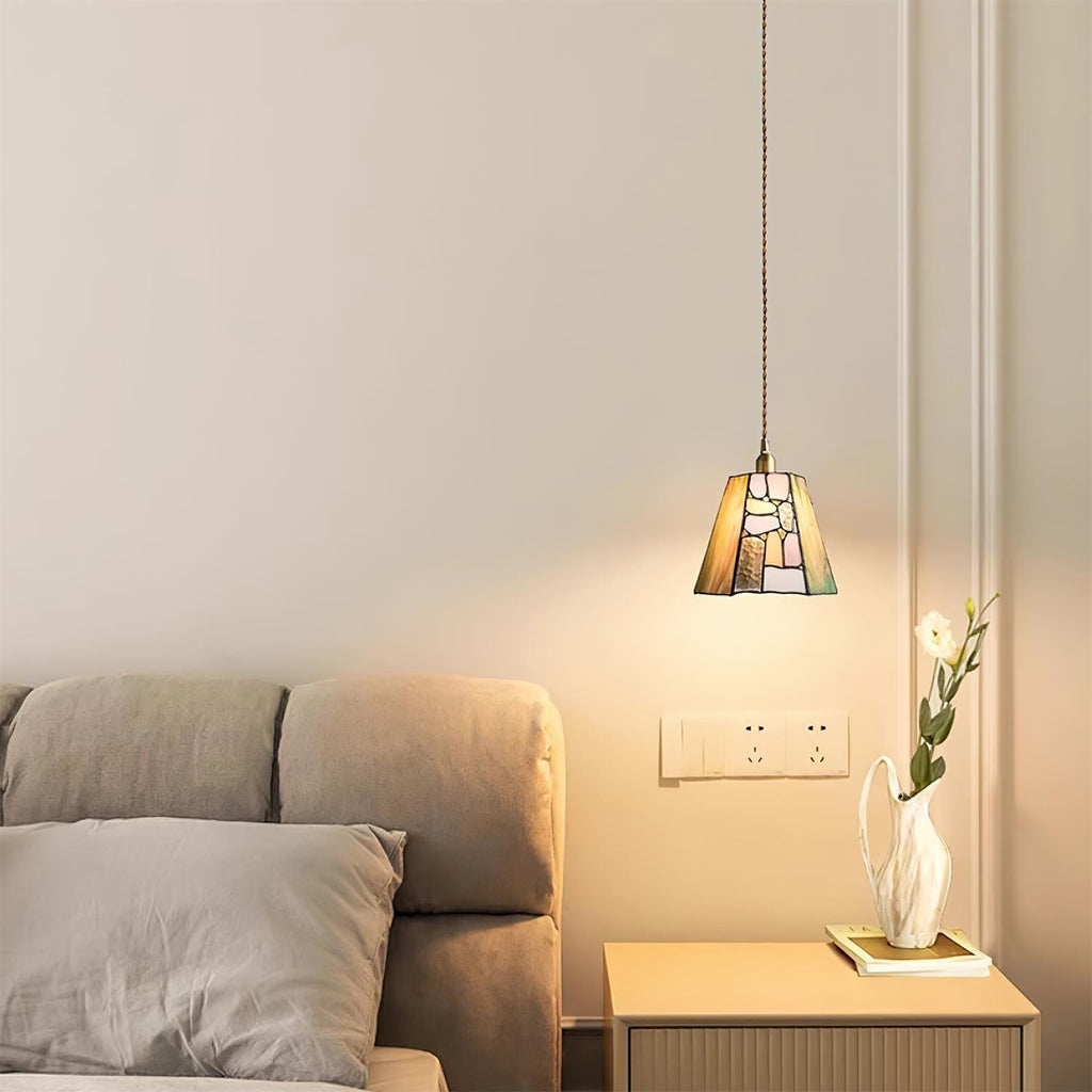 Mavine Tiffany-Style Stained Glass Pendant Light | Fioriscas