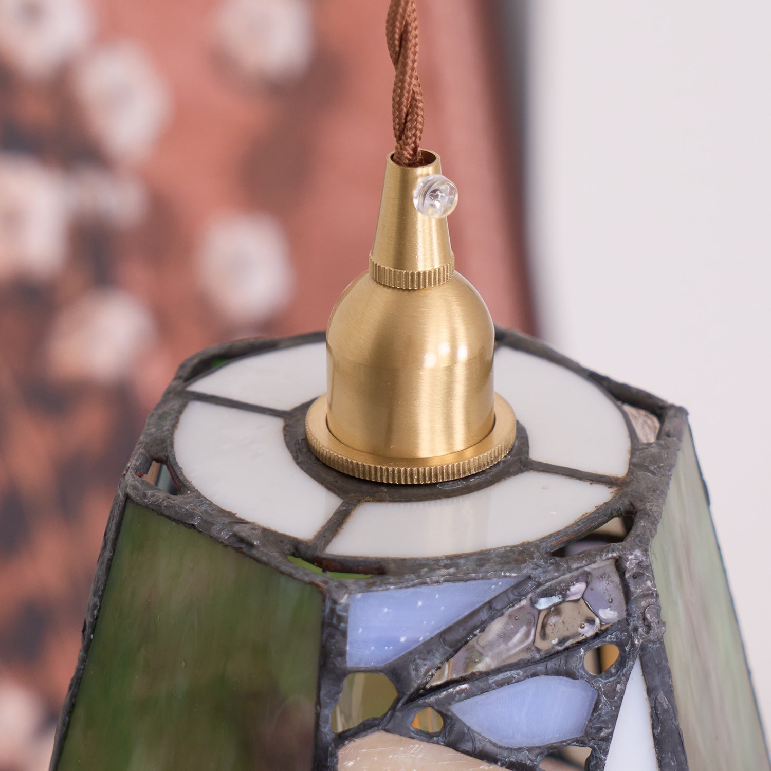 Mavine Tiffany-Style Stained Glass Pendant Light | Fioriscas