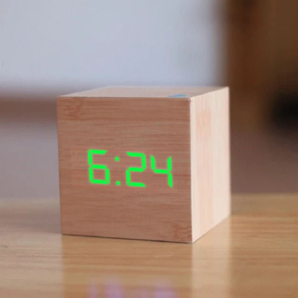 Kompakt mini LED digitális ébresztőóra stílusos szobákba - Fioriscas