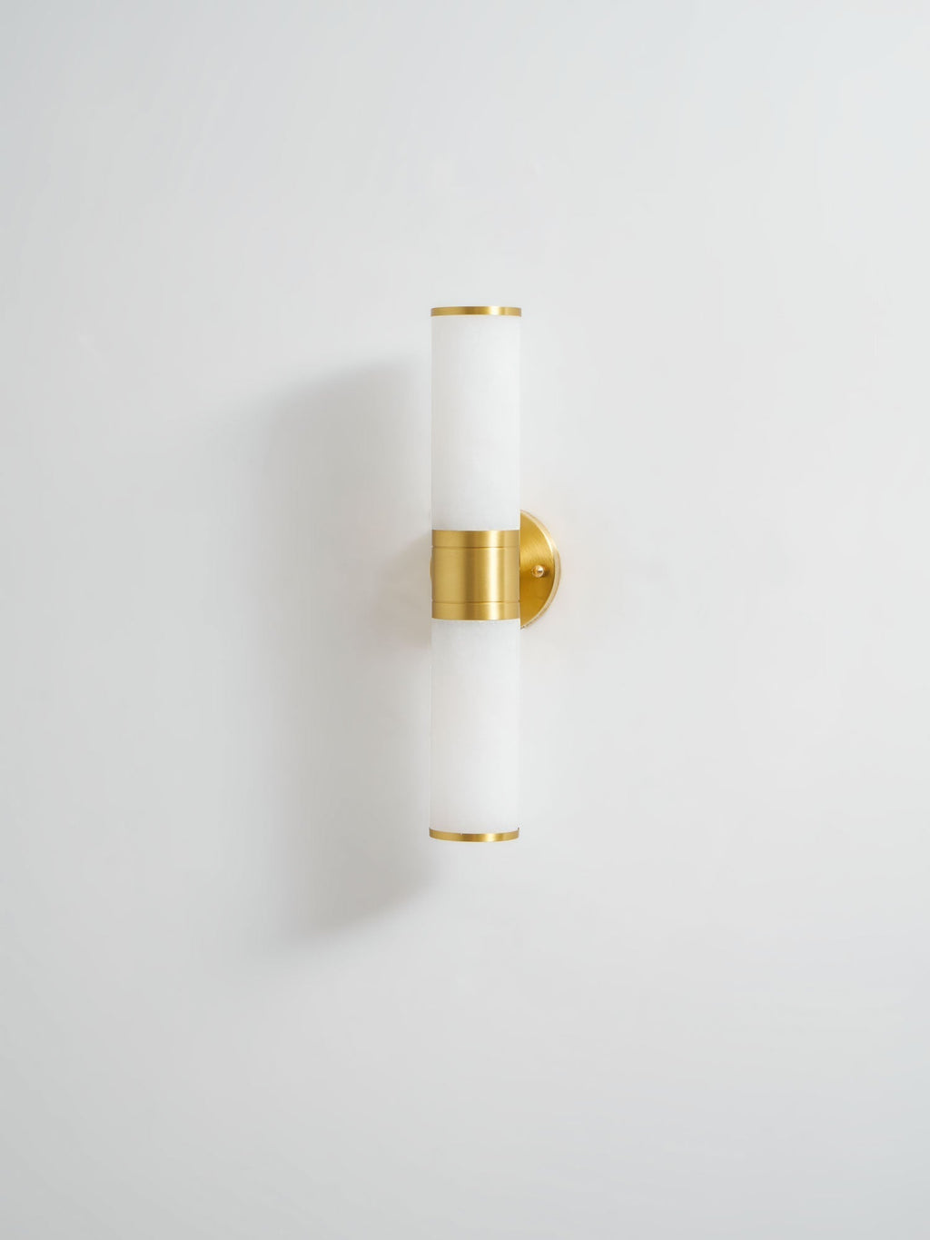 Kaia Minimalist Alabaster Wall Lamp | Fioriscas