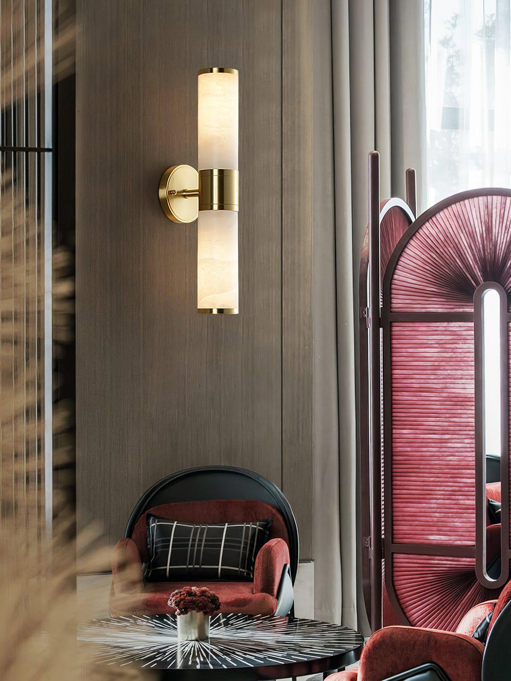 Kaia Minimalist Alabaster Wall Lamp | Fioriscas