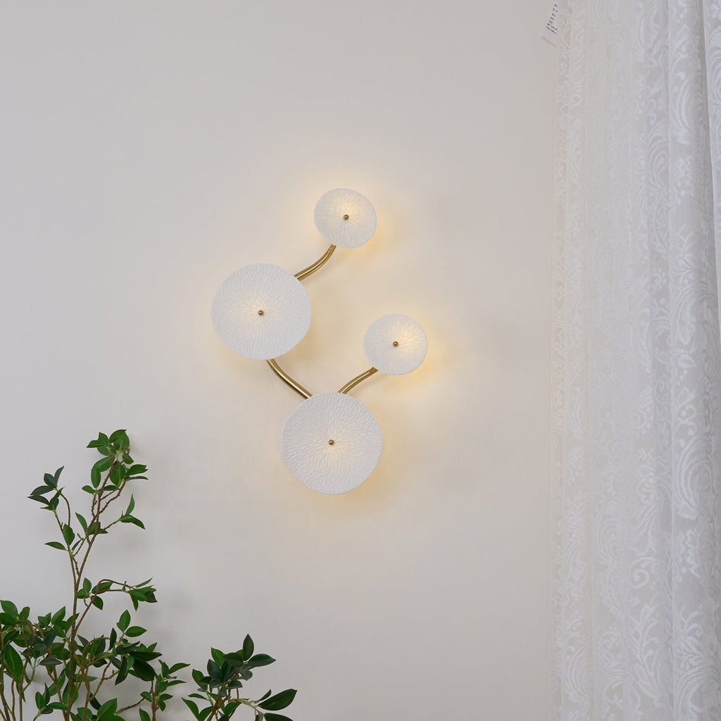 Kaivo Lotus Petal Wall Lamp | Fioriscas